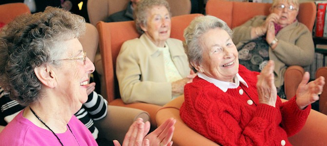 Soins alternatifs aux personnes atteintes d’Alzheimer et soutien aux aidants